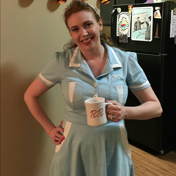 Meet your Posher, Holly - Picture 7 of 16